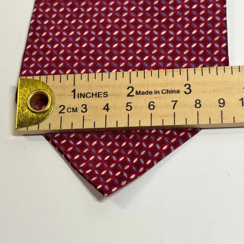 Neo Bill Blass Tie Mens‎ OS Burgundy Red Geometric 100% Silk Classic Wedding